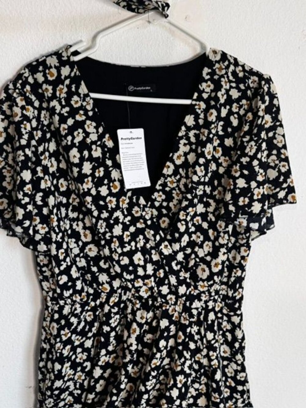 PRETTYGARDEN NWT Black & Cream Floral Wrap Style Midi Dress – Size Large